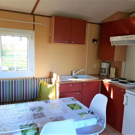 Camping Des 2 Rives- Mobilhomes Etang-sur-Arroux Eksteriør billede